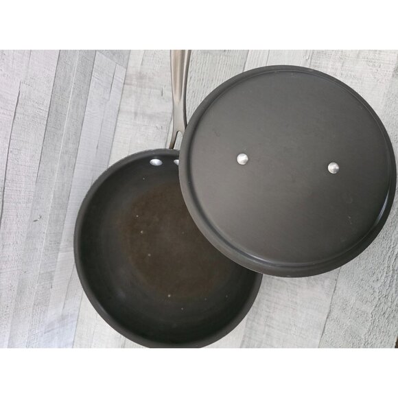 Calphalon D1609 2 qt With Lid Non-Stick Hard-Anodized Aluminum - Picture 5 of 8